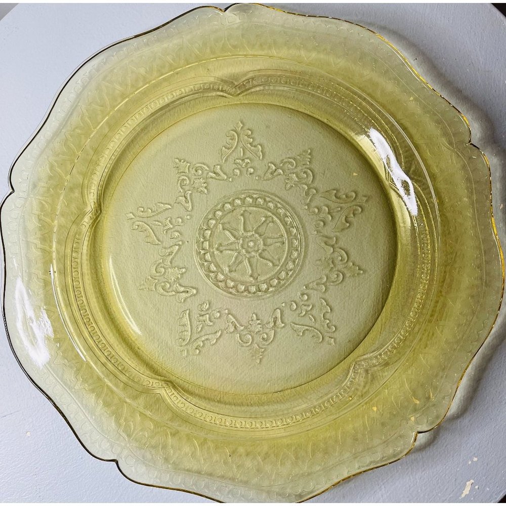 Vintage Federal Glass Company Amber Patrician Spoke Pattern